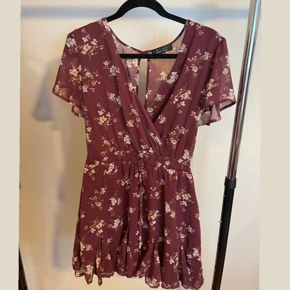 Francessca’s boutique floral dress trixxi size L